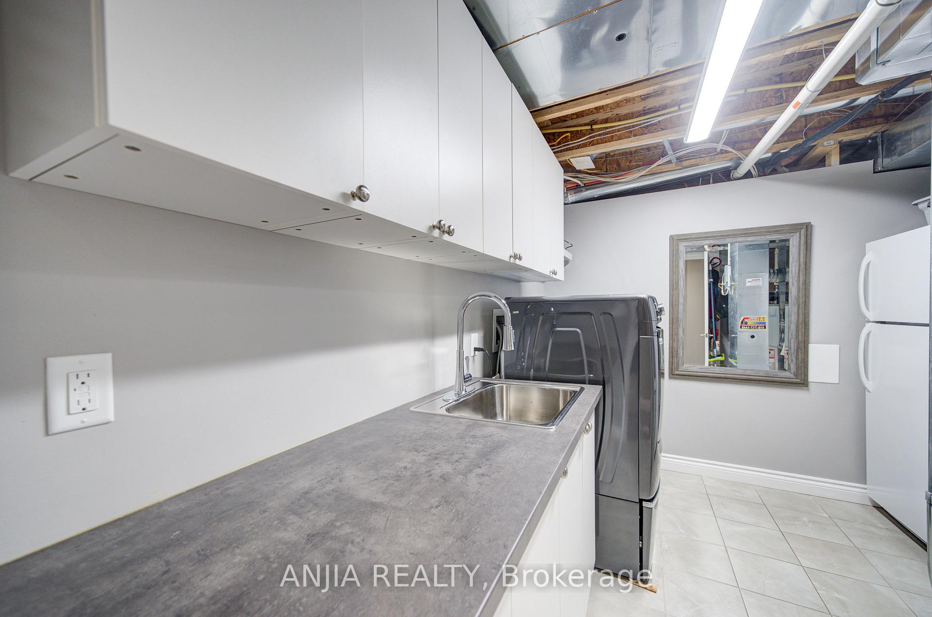 Photo 31 of 278 Gas Lamp Lane, Markham, Cornell — HOMEH