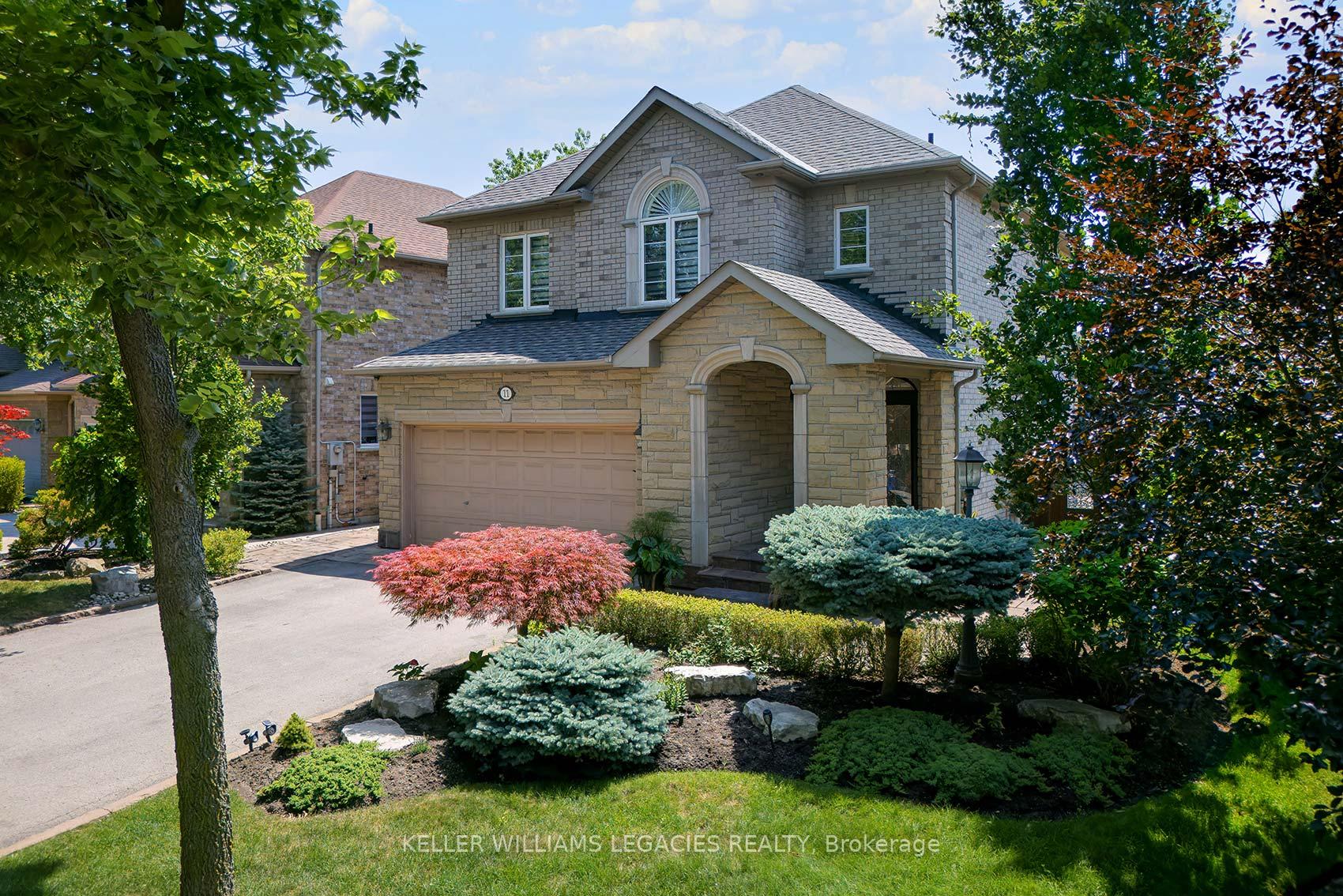 Photo 3 of 11 Grapevine Drive, Vaughan, Vellore Village — HOMEH