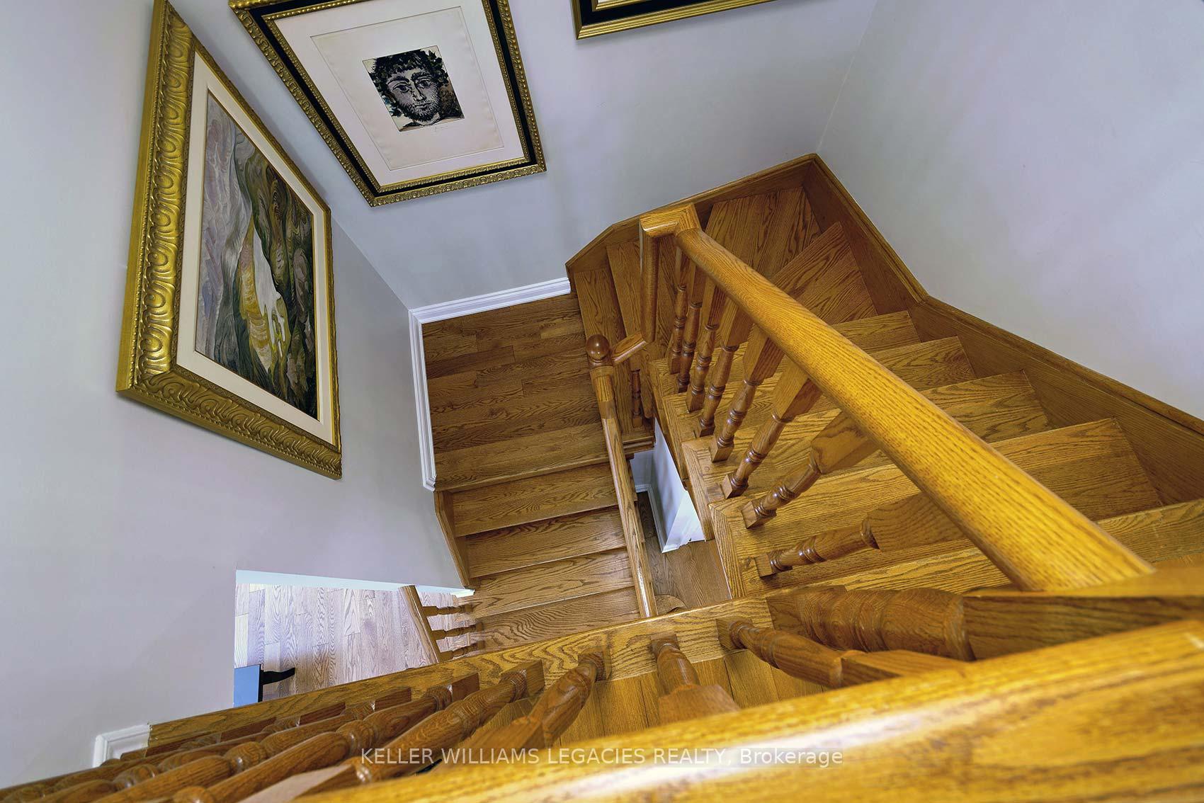 Photo 20 of 11 Grapevine Drive, Vaughan, Vellore Village — HOMEH