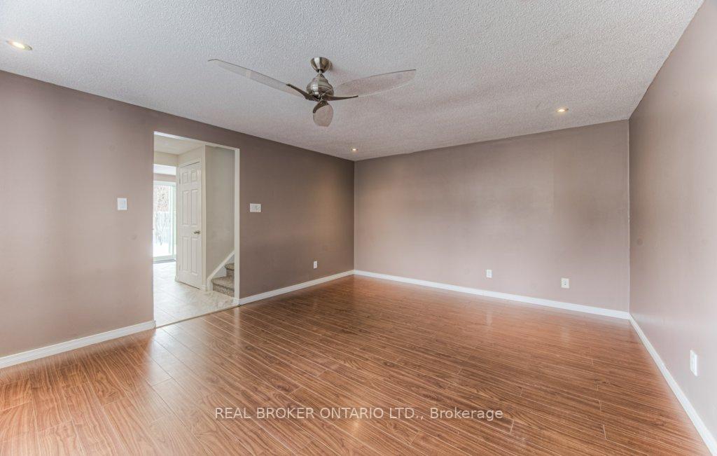 Photo 15 of 123 Northlake Drive, Waterloo — HOMEH