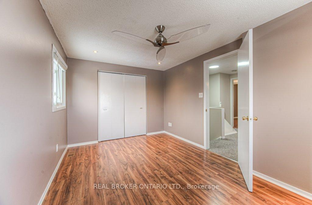 Photo 19 of 123 Northlake Drive, Waterloo — HOMEH