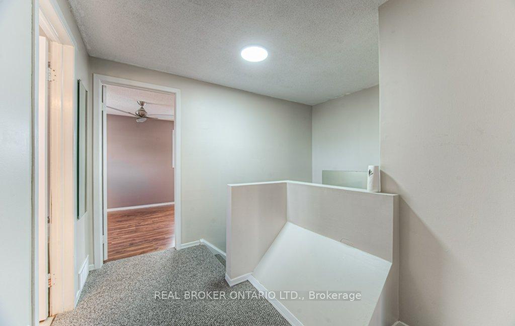 Photo 22 of 123 Northlake Drive, Waterloo — HOMEH