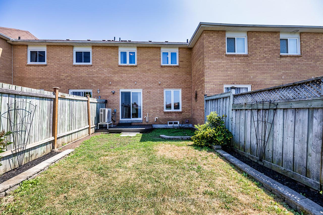 Photo 29 of 18 Eric Clarke Drive, Whitby, Rolling Acres — HOMEH