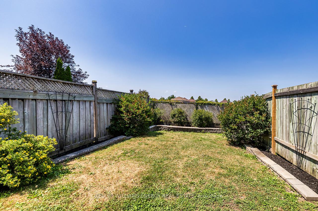 Photo 30 of 18 Eric Clarke Drive, Whitby, Rolling Acres — HOMEH