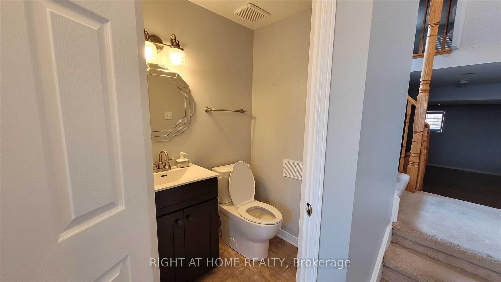 Photo 14 of 135 Stokely Crescent, Whitby, Downtown Whitby — HOMEH