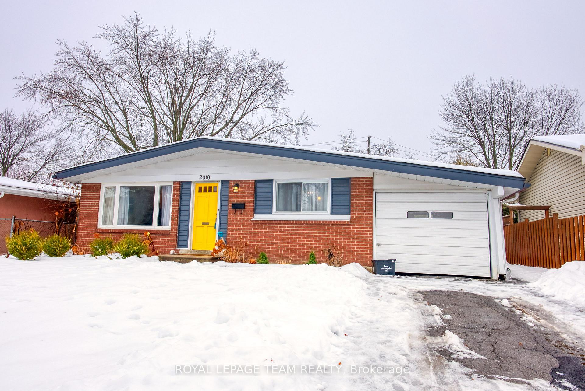 Front of 2010 Featherston Drive