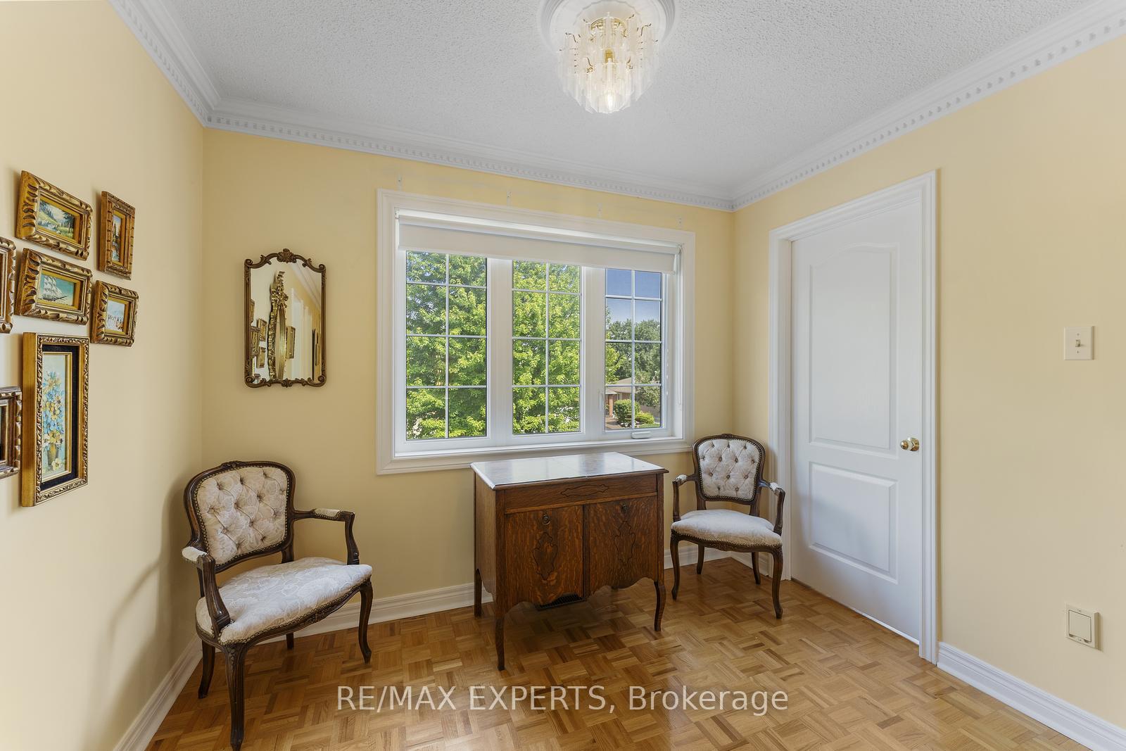 Photo 20 of 52 Dolores Crescent, Vaughan, Elder Mills — HOMEH