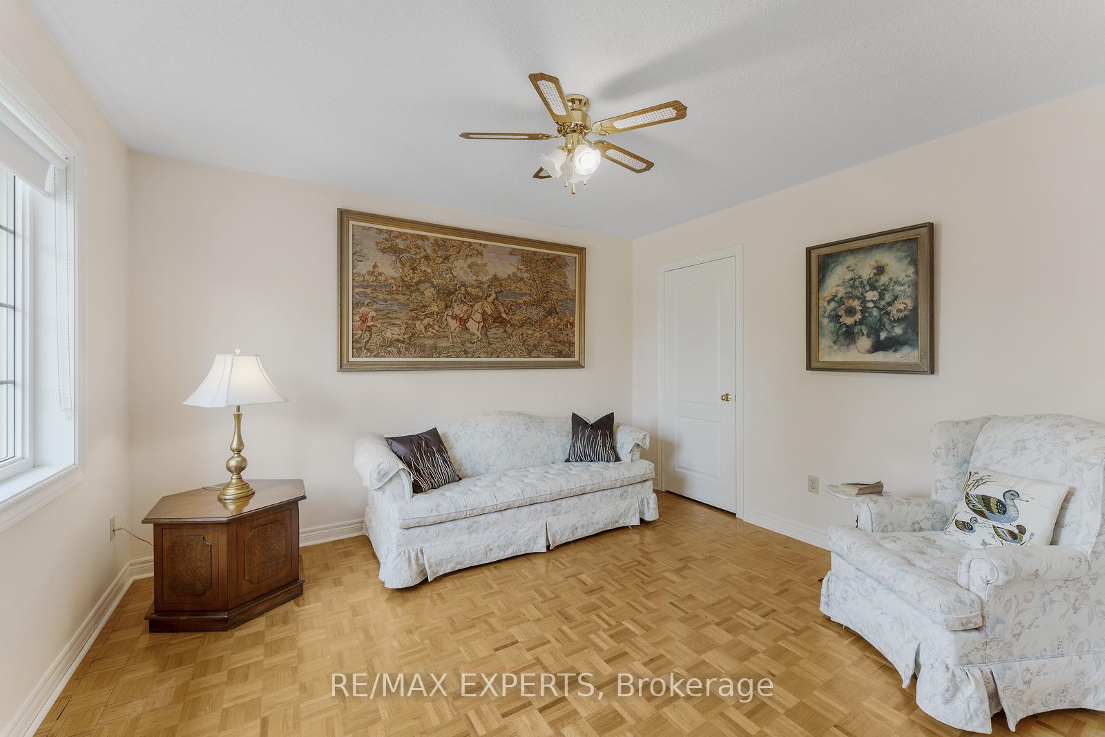 Photo 27 of 52 Dolores Crescent, Vaughan, Elder Mills — HOMEH
