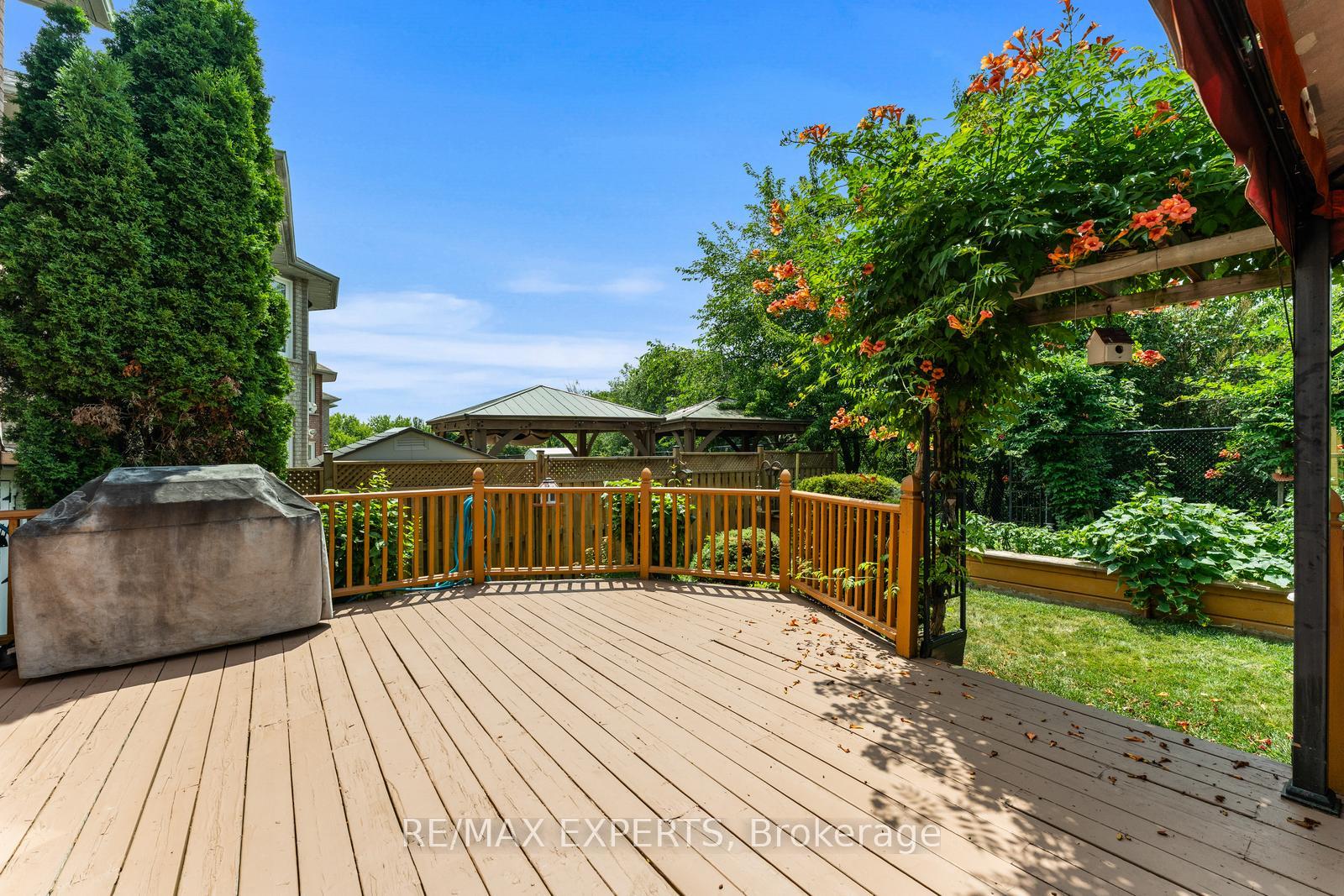 Photo 39 of 52 Dolores Crescent, Vaughan, Elder Mills — HOMEH