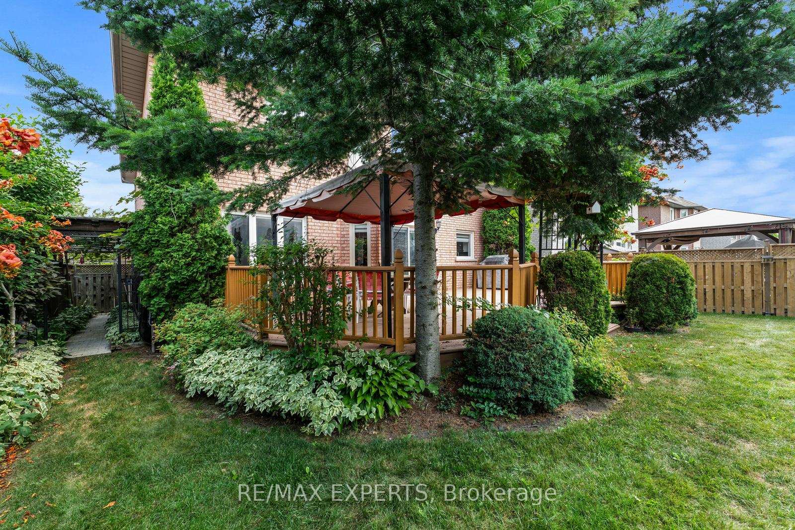 Photo 43 of 52 Dolores Crescent, Vaughan, Elder Mills — HOMEH