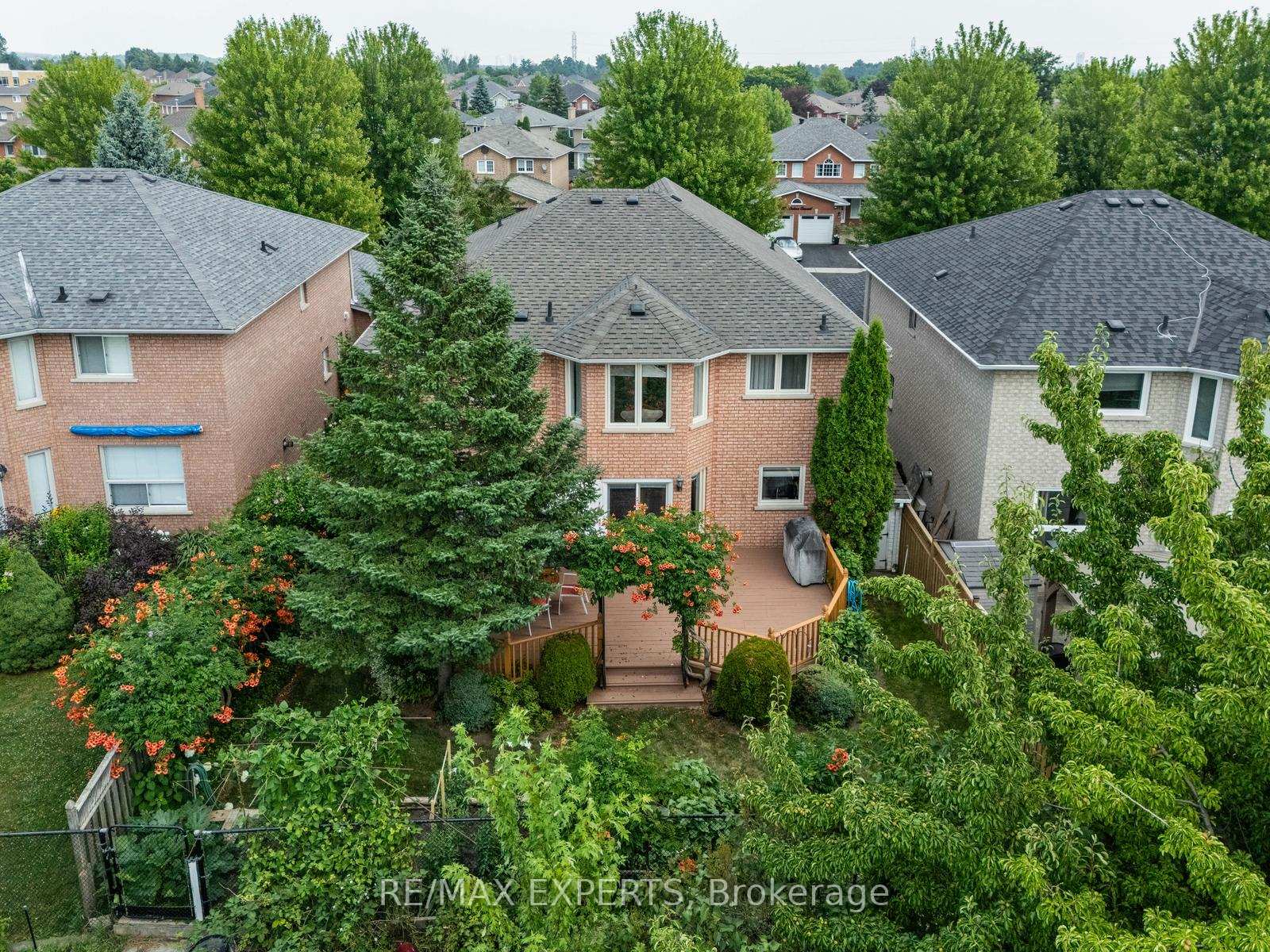 Photo 44 of 52 Dolores Crescent, Vaughan, Elder Mills — HOMEH