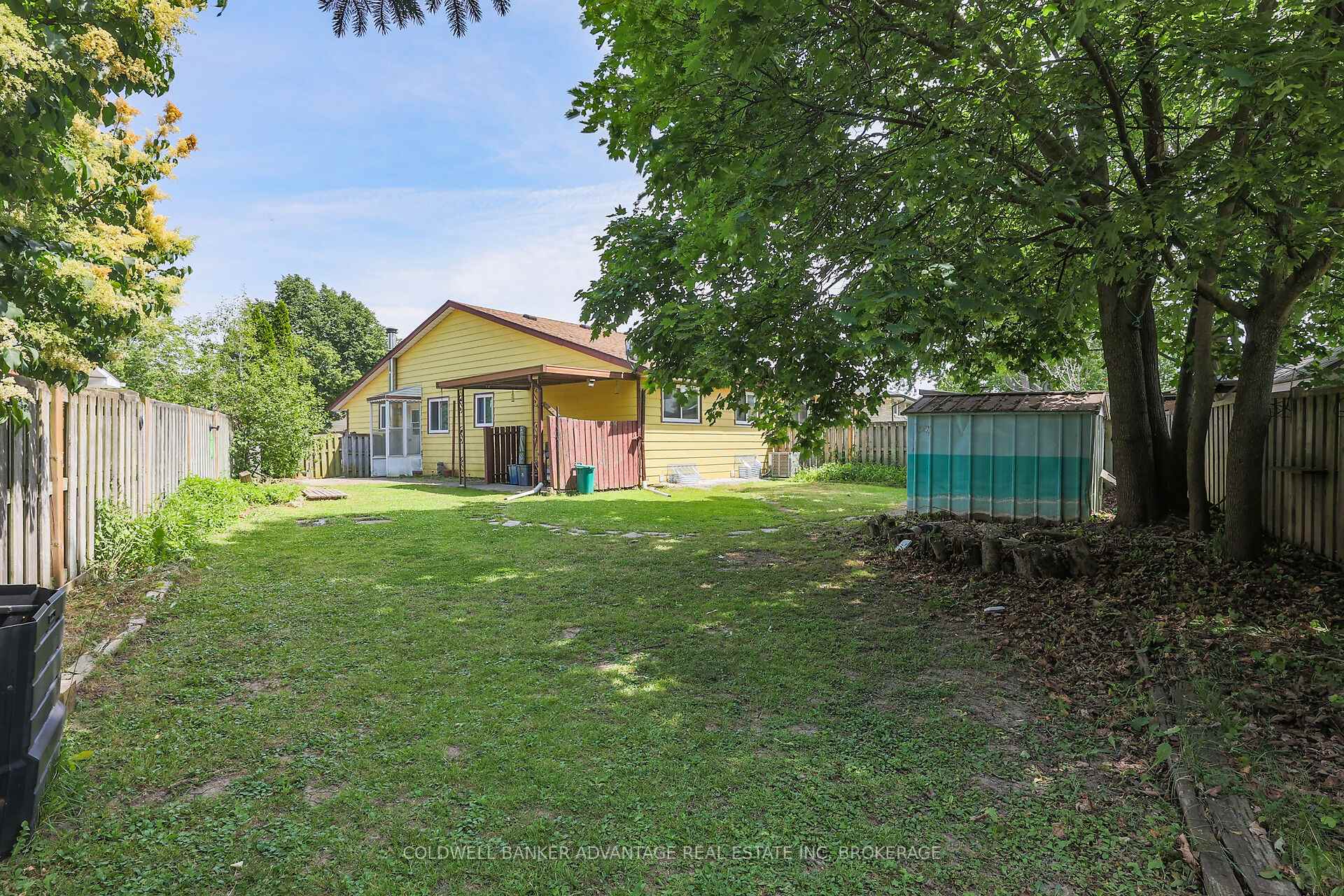 Photo 23 of 21 Fairlawn Crescent, Welland, Prince Charles — HOMEH
