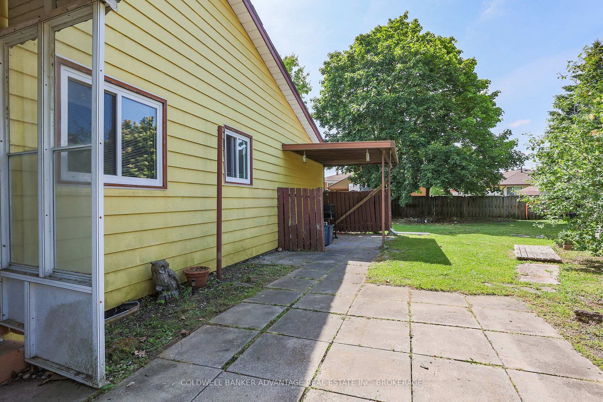 Photo 24 of 21 Fairlawn Crescent, Welland, Prince Charles — HOMEH