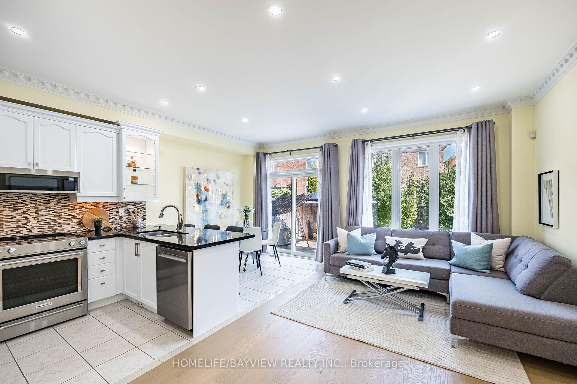 Photo 15 of 171 Carrier Crescent, Vaughan, Patterson — HOMEH