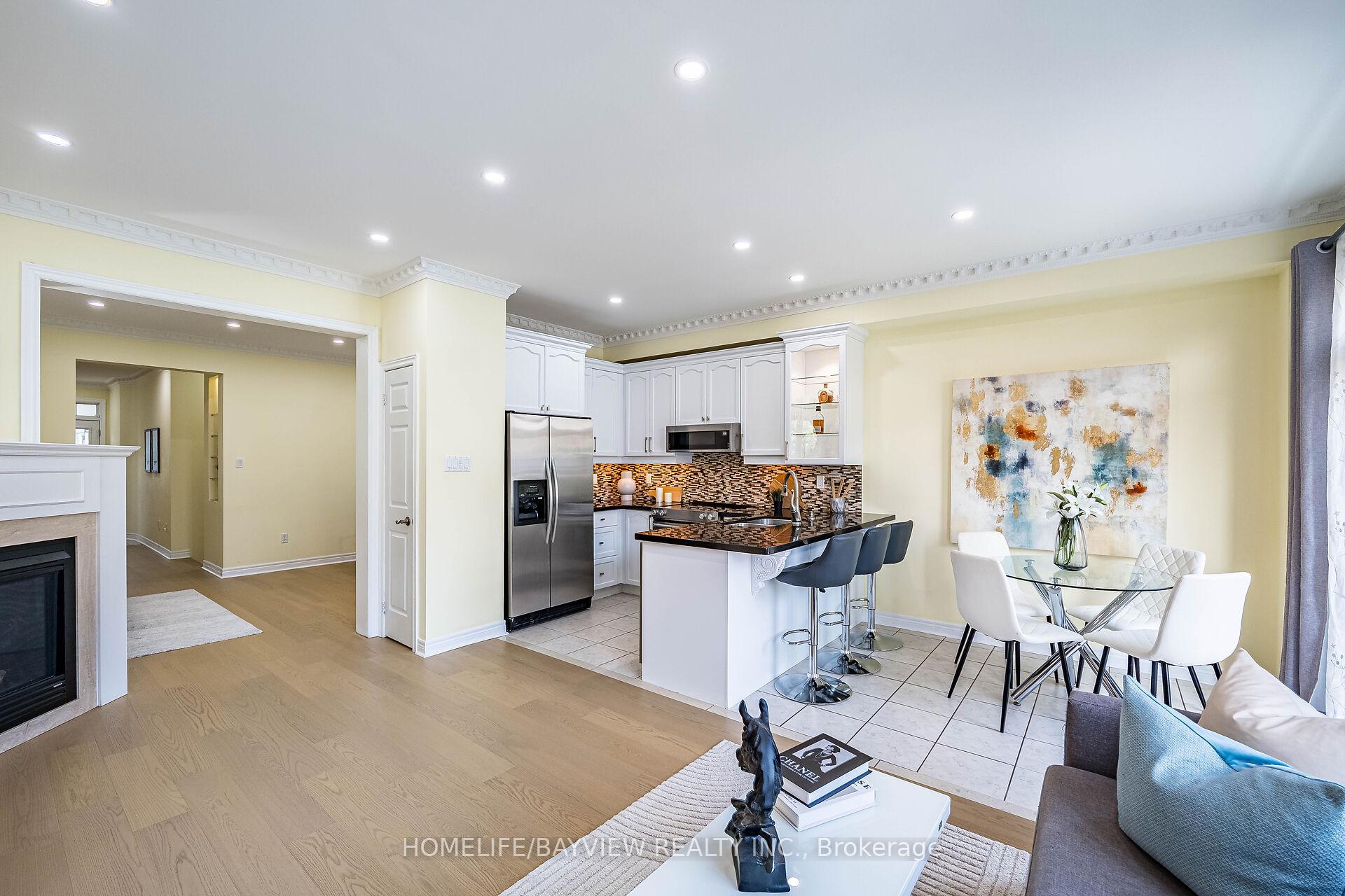 Photo 16 of 171 Carrier Crescent, Vaughan, Patterson — HOMEH