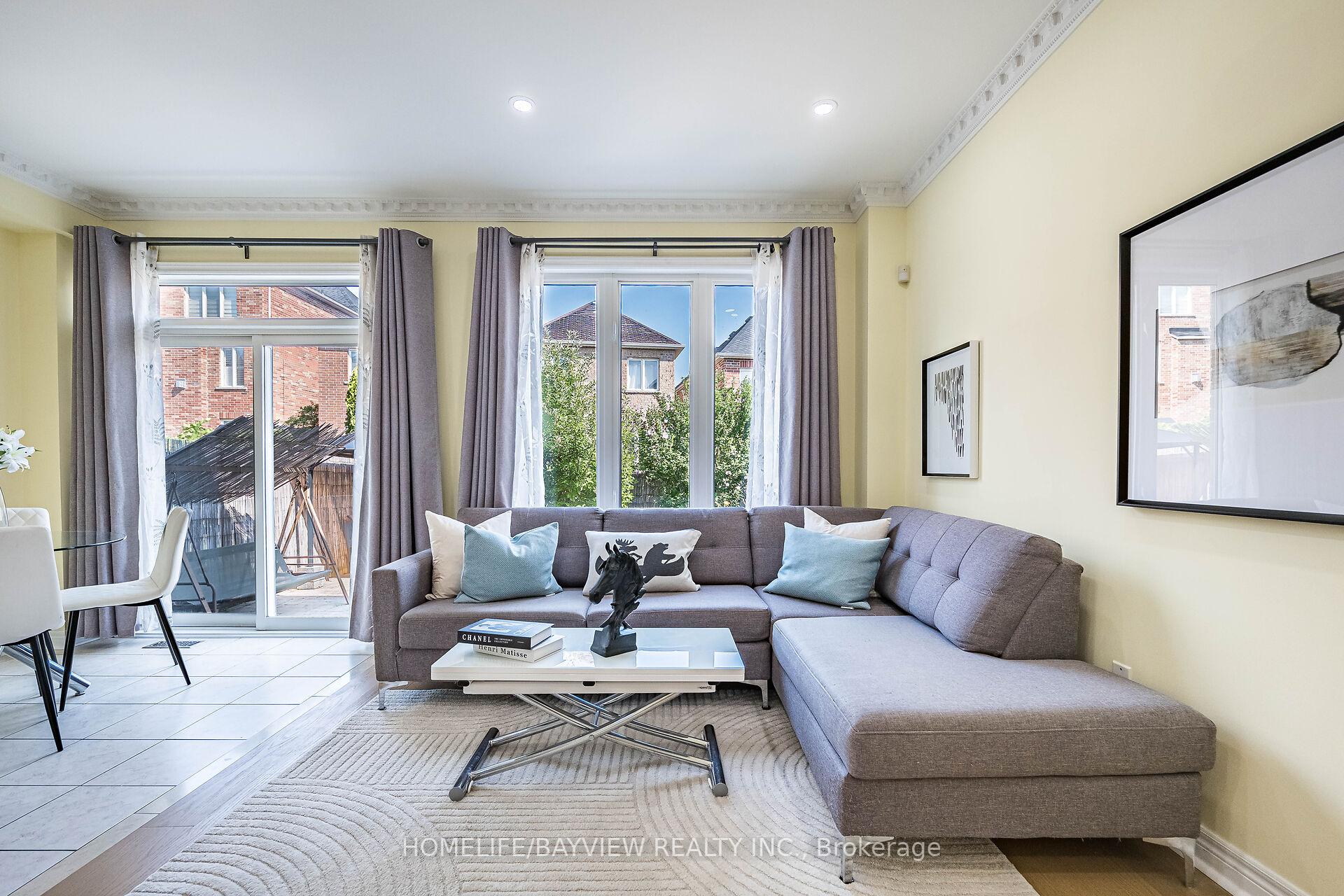Photo 18 of 171 Carrier Crescent, Vaughan, Patterson — HOMEH