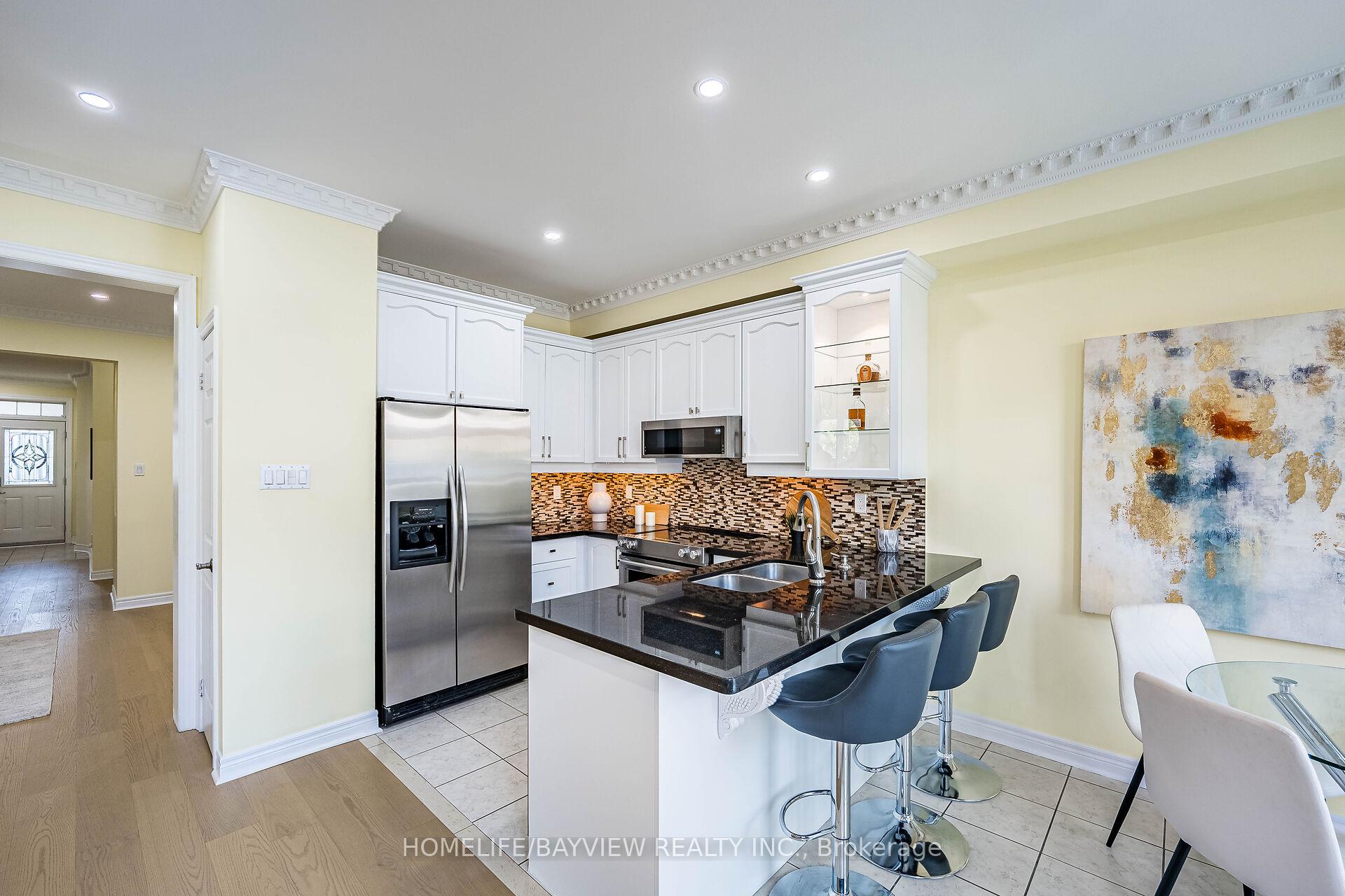 Photo 20 of 171 Carrier Crescent, Vaughan, Patterson — HOMEH