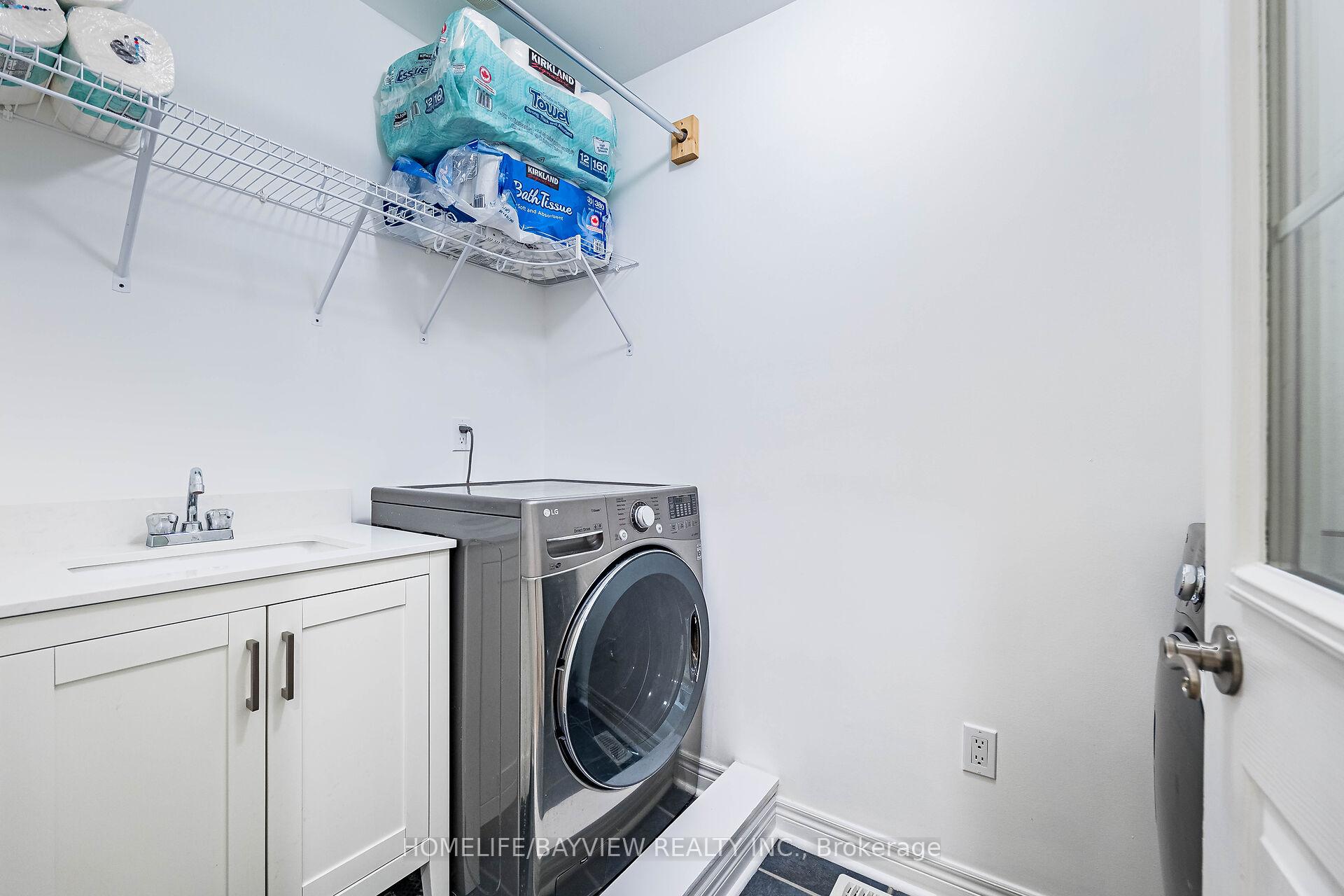 Photo 34 of 171 Carrier Crescent, Vaughan, Patterson — HOMEH