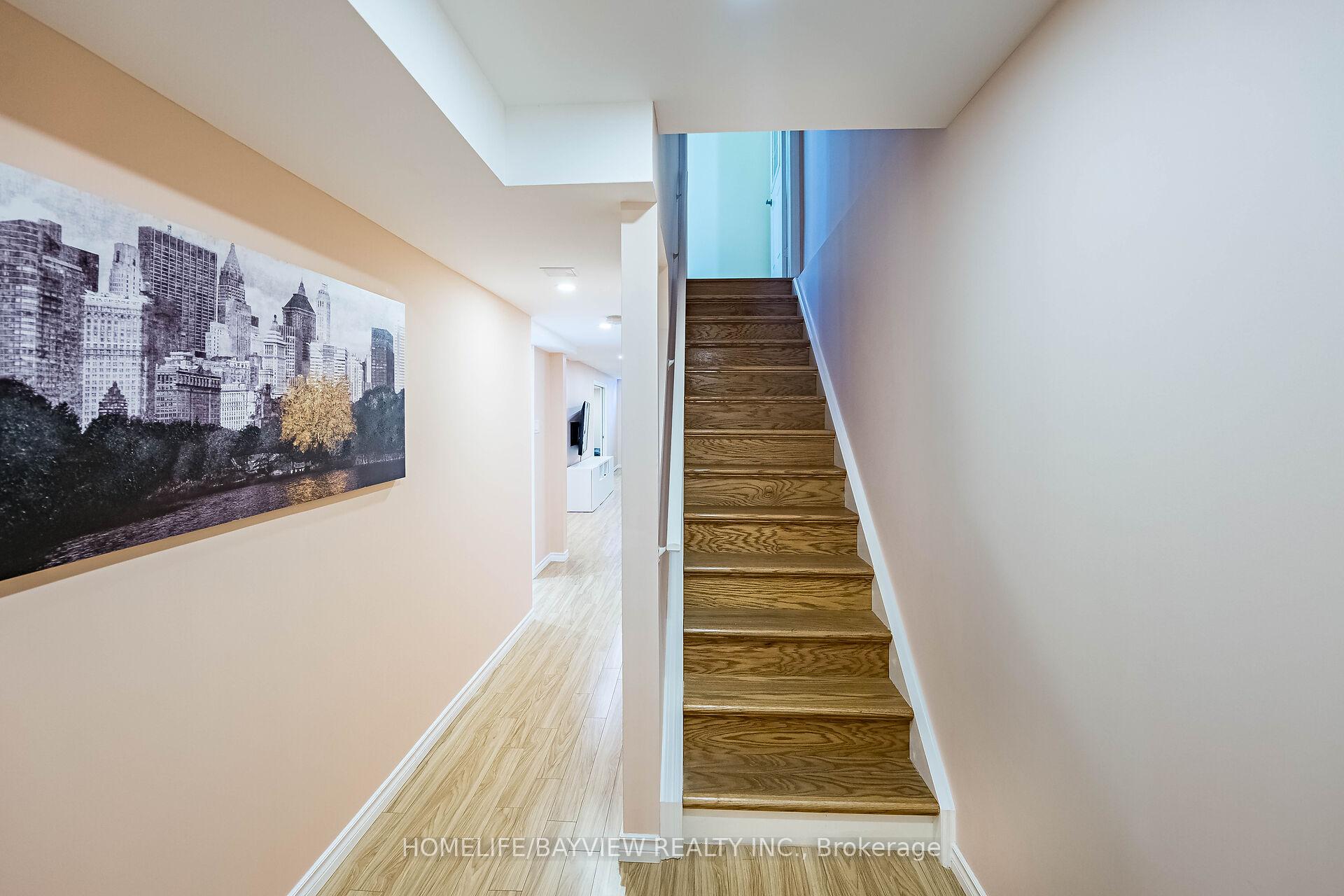 Photo 35 of 171 Carrier Crescent, Vaughan, Patterson — HOMEH