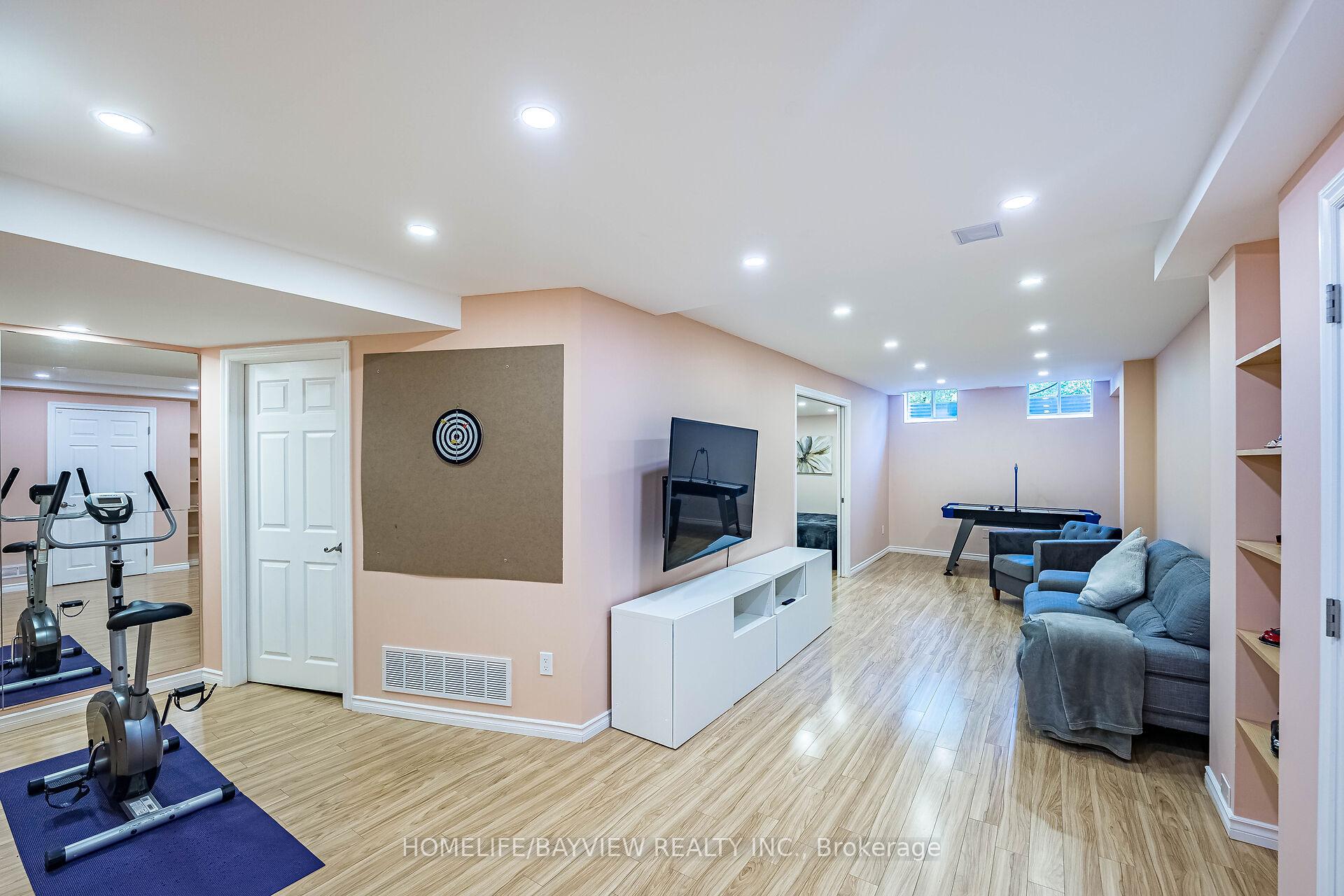 Photo 36 of 171 Carrier Crescent, Vaughan, Patterson — HOMEH