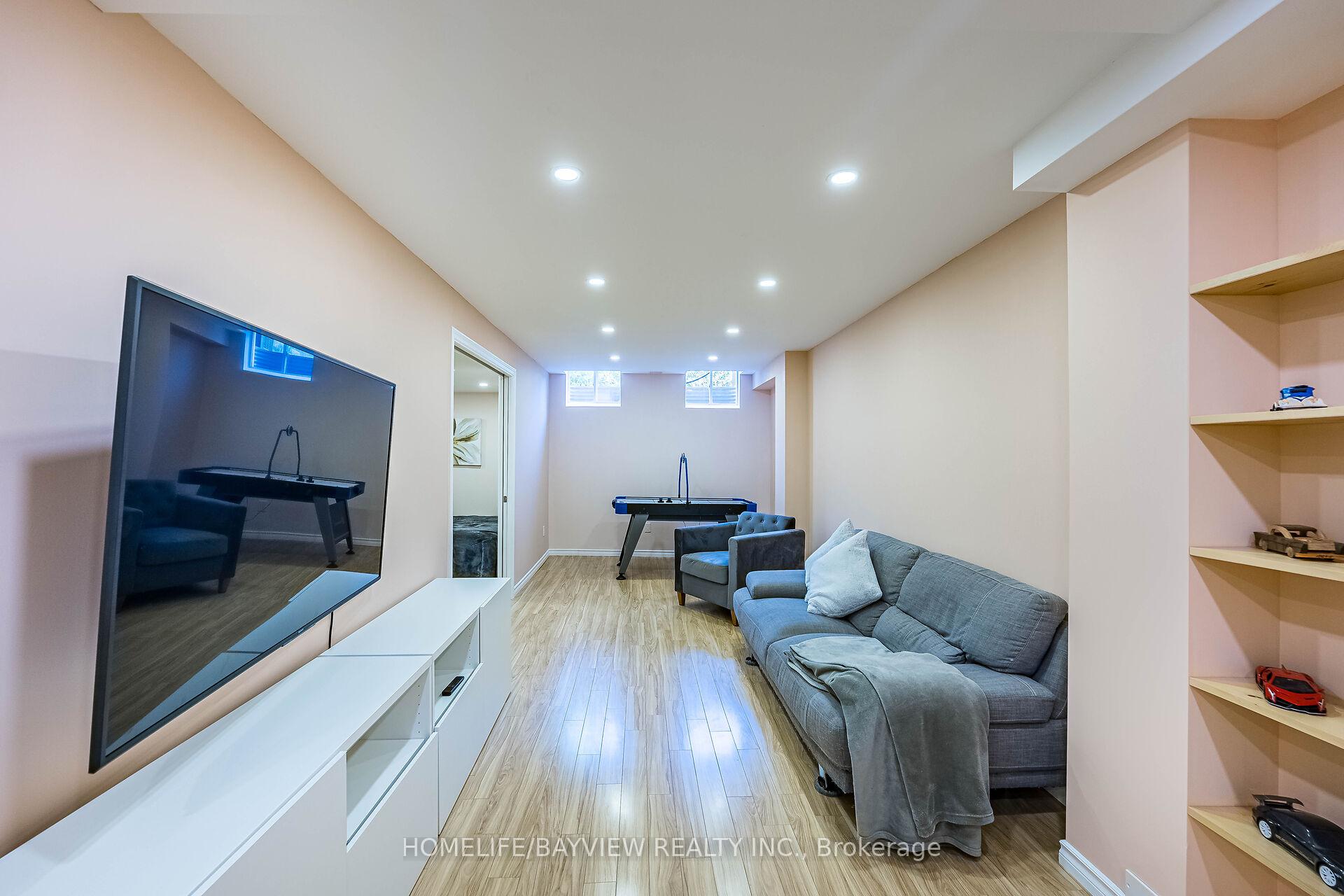 Photo 38 of 171 Carrier Crescent, Vaughan, Patterson — HOMEH