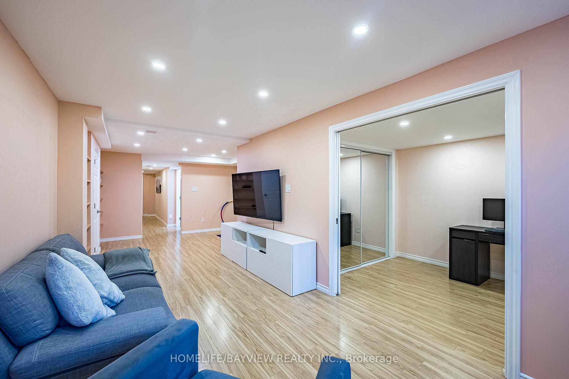 Photo 39 of 171 Carrier Crescent, Vaughan, Patterson — HOMEH