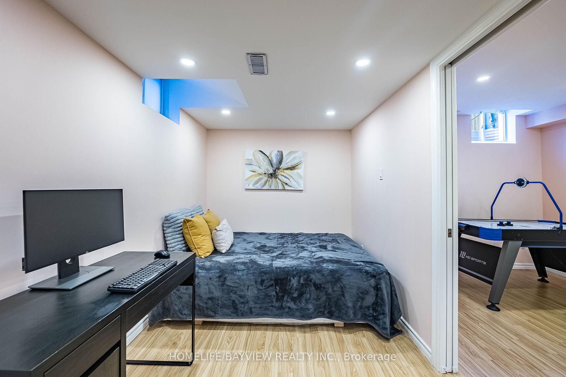 Photo 40 of 171 Carrier Crescent, Vaughan, Patterson — HOMEH