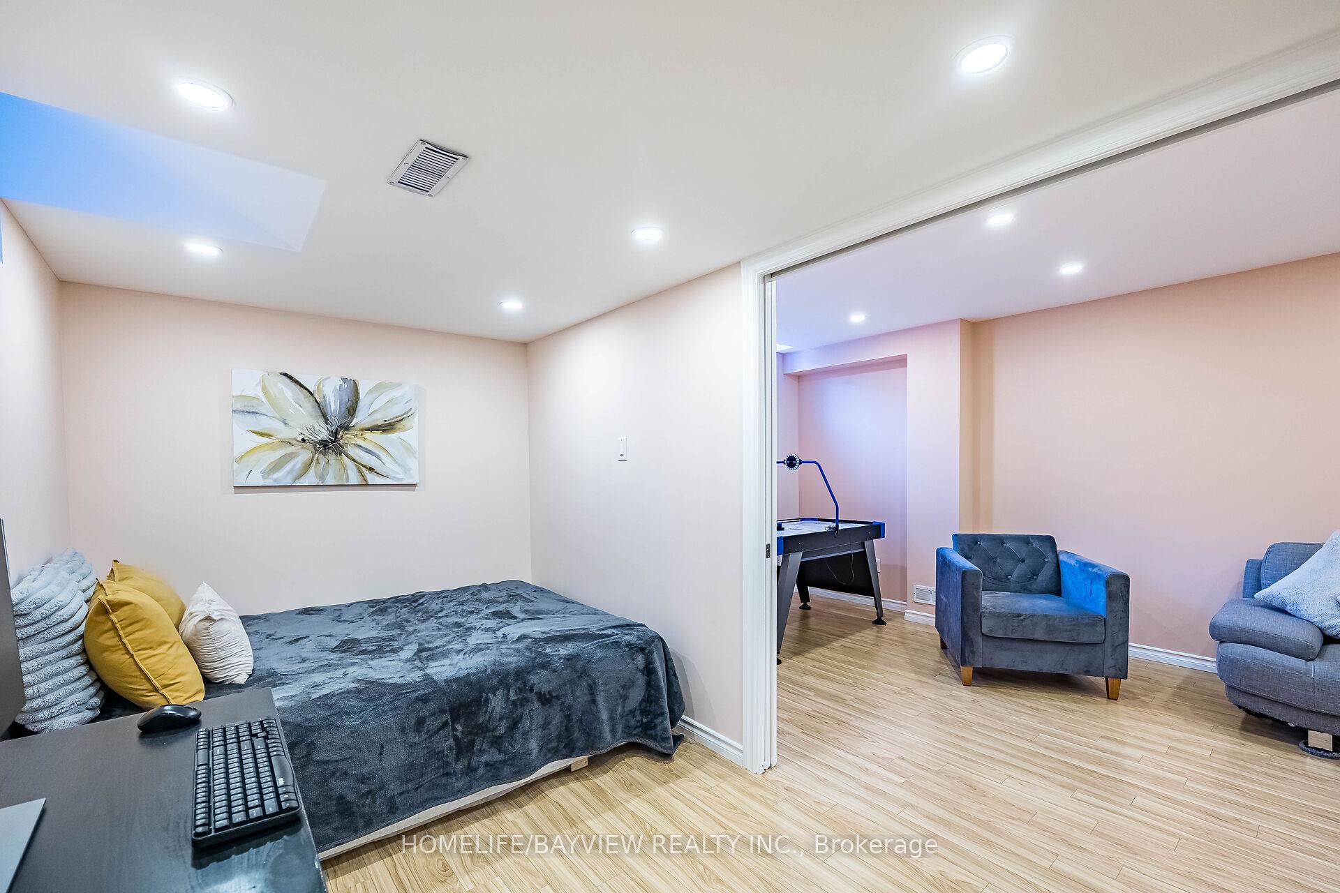 Photo 41 of 171 Carrier Crescent, Vaughan, Patterson — HOMEH