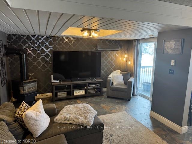 Photo 17 of 112 Holditch Street, West Nipissing, Sturgeon Falls — HOMEH