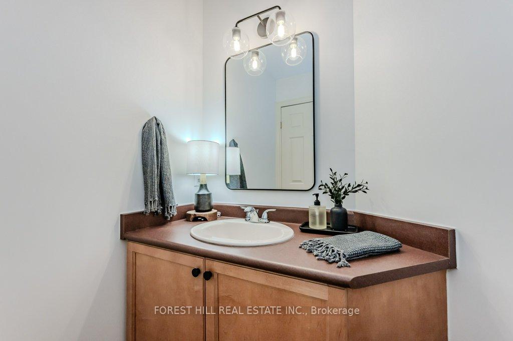 Photo 13 of 568 Little Dover Crescent, Waterloo — HOMEH