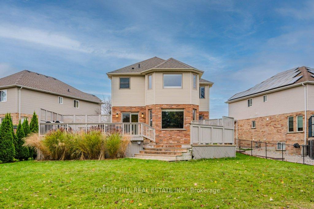 Photo 34 of 568 Little Dover Crescent, Waterloo — HOMEH