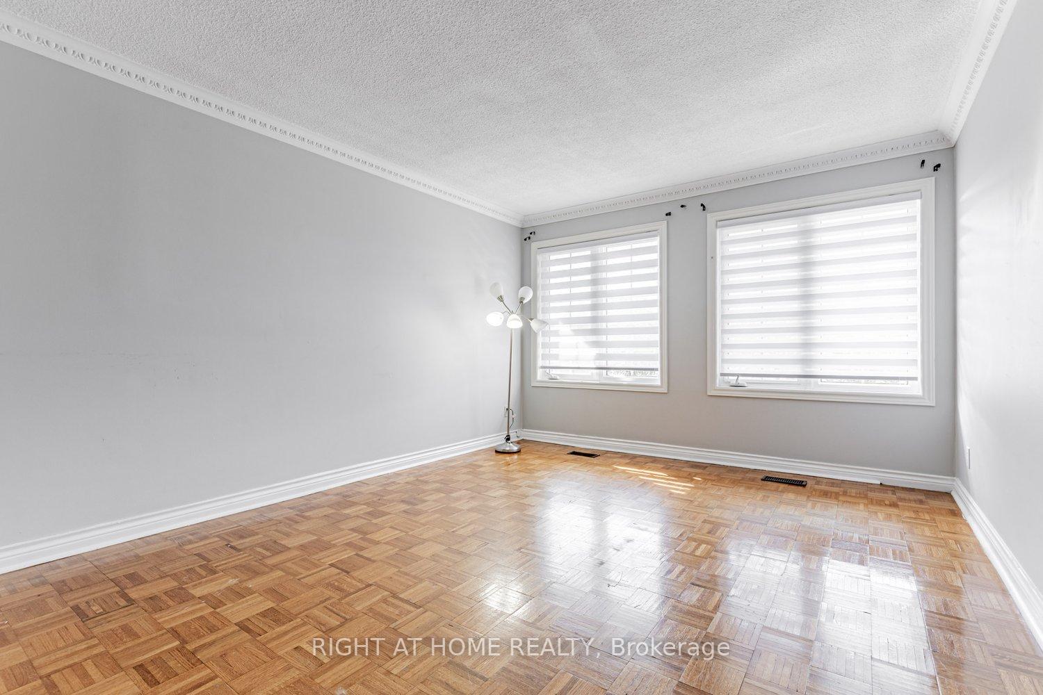 Photo 14 of 2230 Old Rutherford Road, Vaughan, Maple — HOMEH