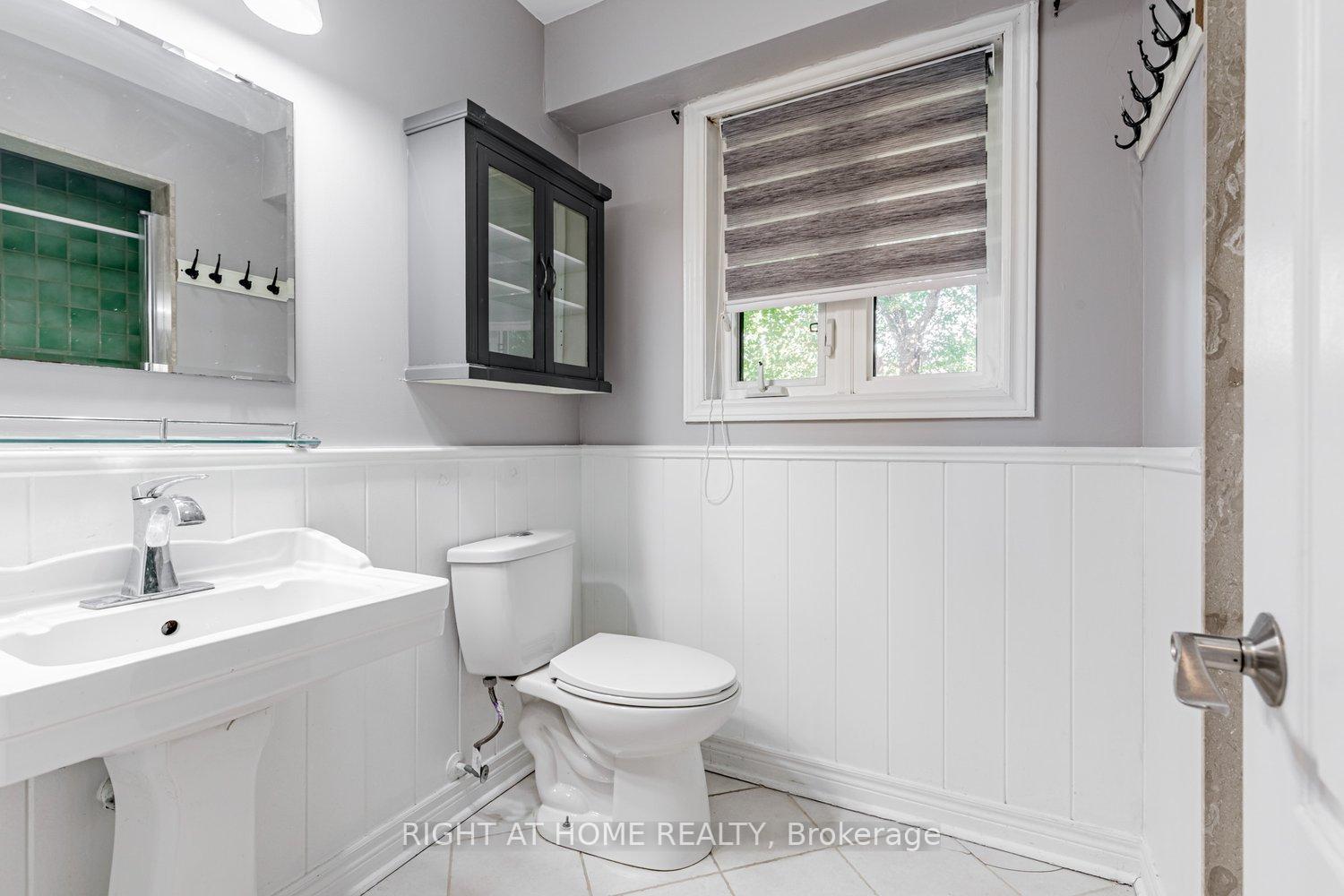 Photo 19 of 2230 Old Rutherford Road, Vaughan, Maple — HOMEH
