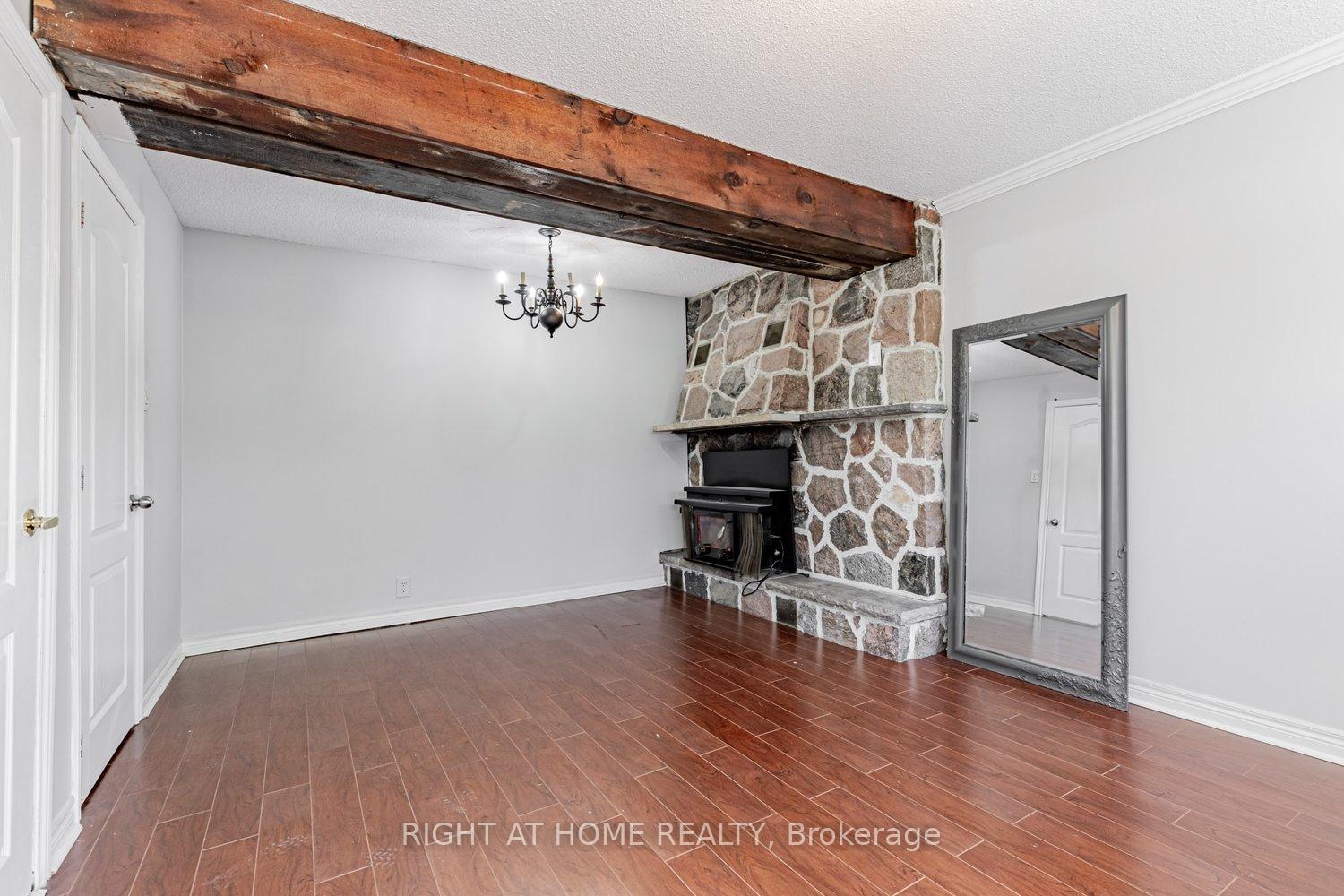 Photo 28 of 2230 Old Rutherford Road, Vaughan, Maple — HOMEH