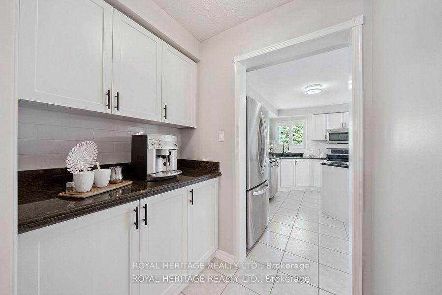Photo 9 of 57 Croxall Boulevard, Whitby, Brooklin — HOMEH
