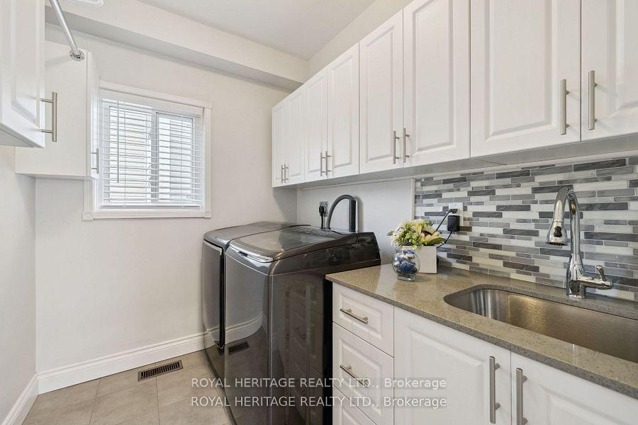Photo 13 of 57 Croxall Boulevard, Whitby, Brooklin — HOMEH