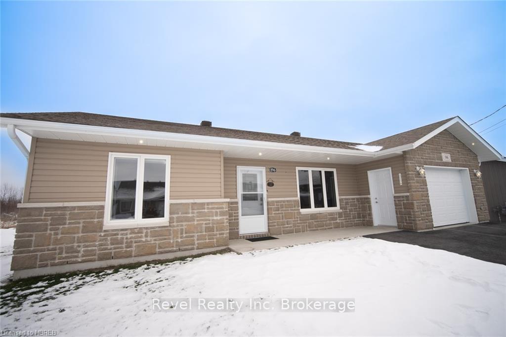 Photo 2 of 196 Dovercourt Road, West Nipissing, Sturgeon Falls — HOMEH