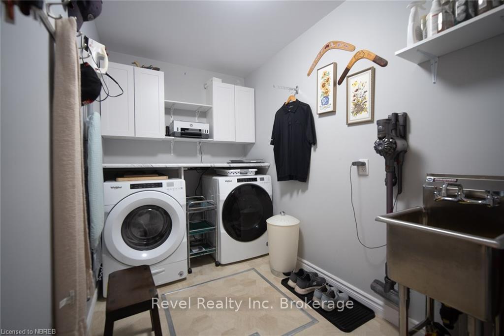 Photo 9 of 196 Dovercourt Road, West Nipissing, Sturgeon Falls — HOMEH