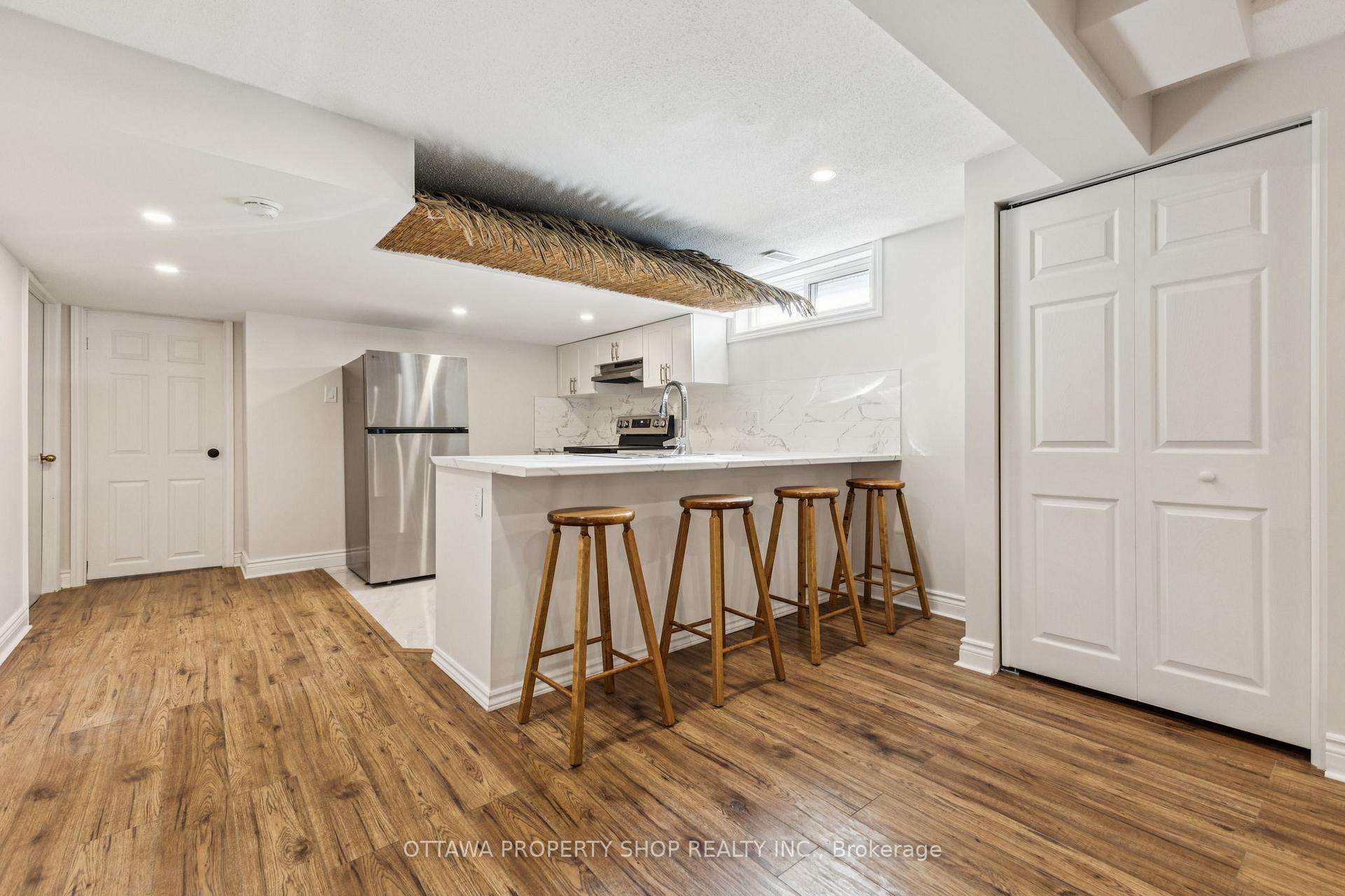 Photo 9 of 46 Flint Court, Ottawa, Barrhaven - Pheasant Run — HOMEH