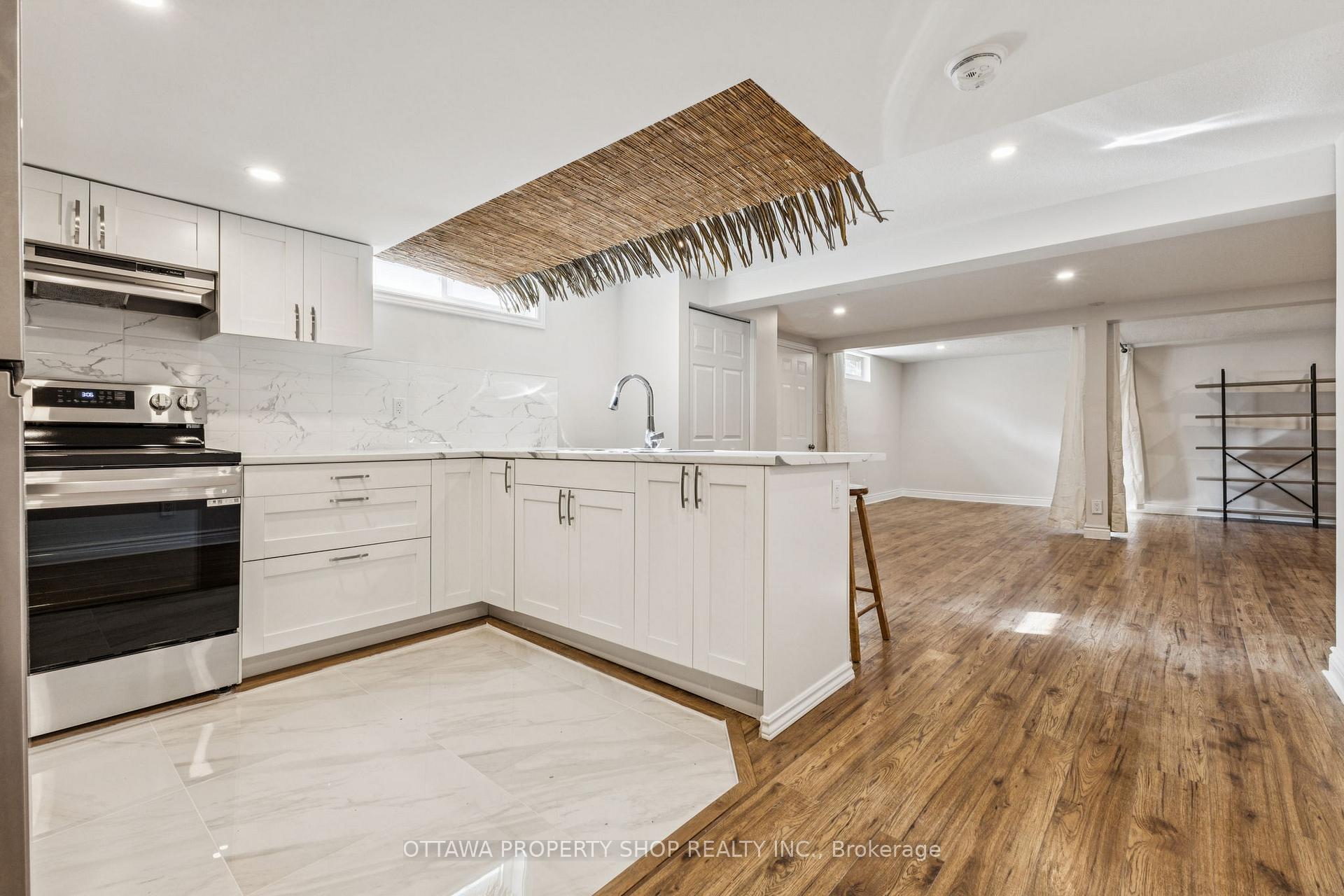 Photo 14 of 46 Flint Court, Ottawa, Barrhaven - Pheasant Run — HOMEH