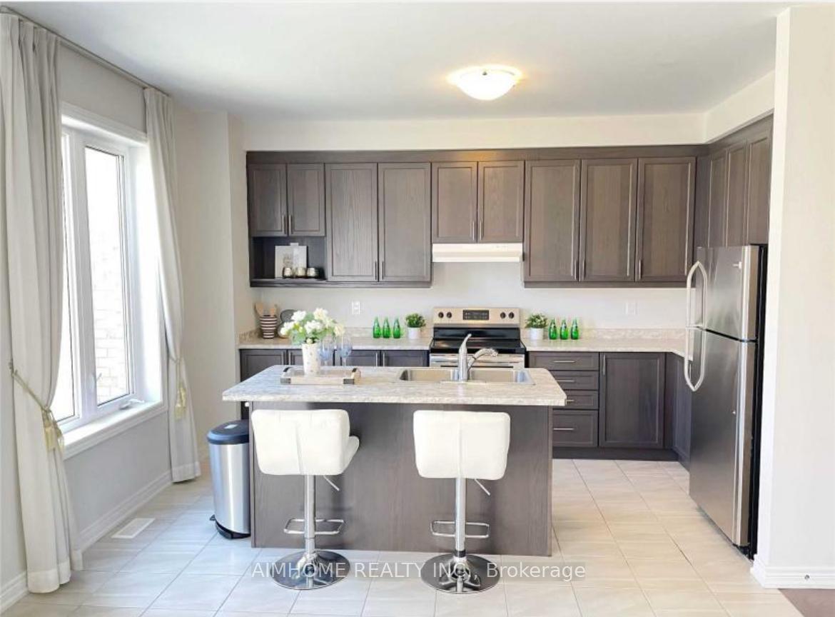 Photo 10 of 91 Decast Crescent, Markham, Box Grove — HOMEH
