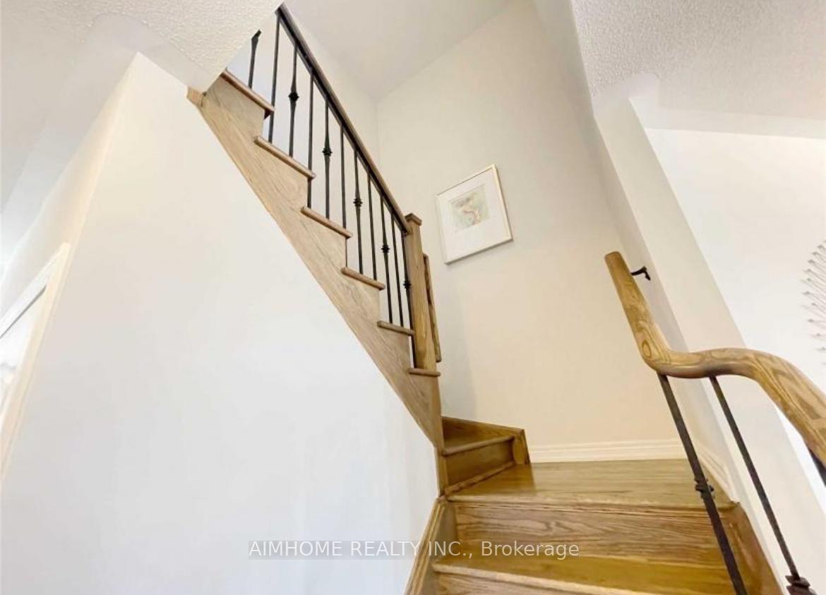 Photo 15 of 91 Decast Crescent, Markham, Box Grove — HOMEH