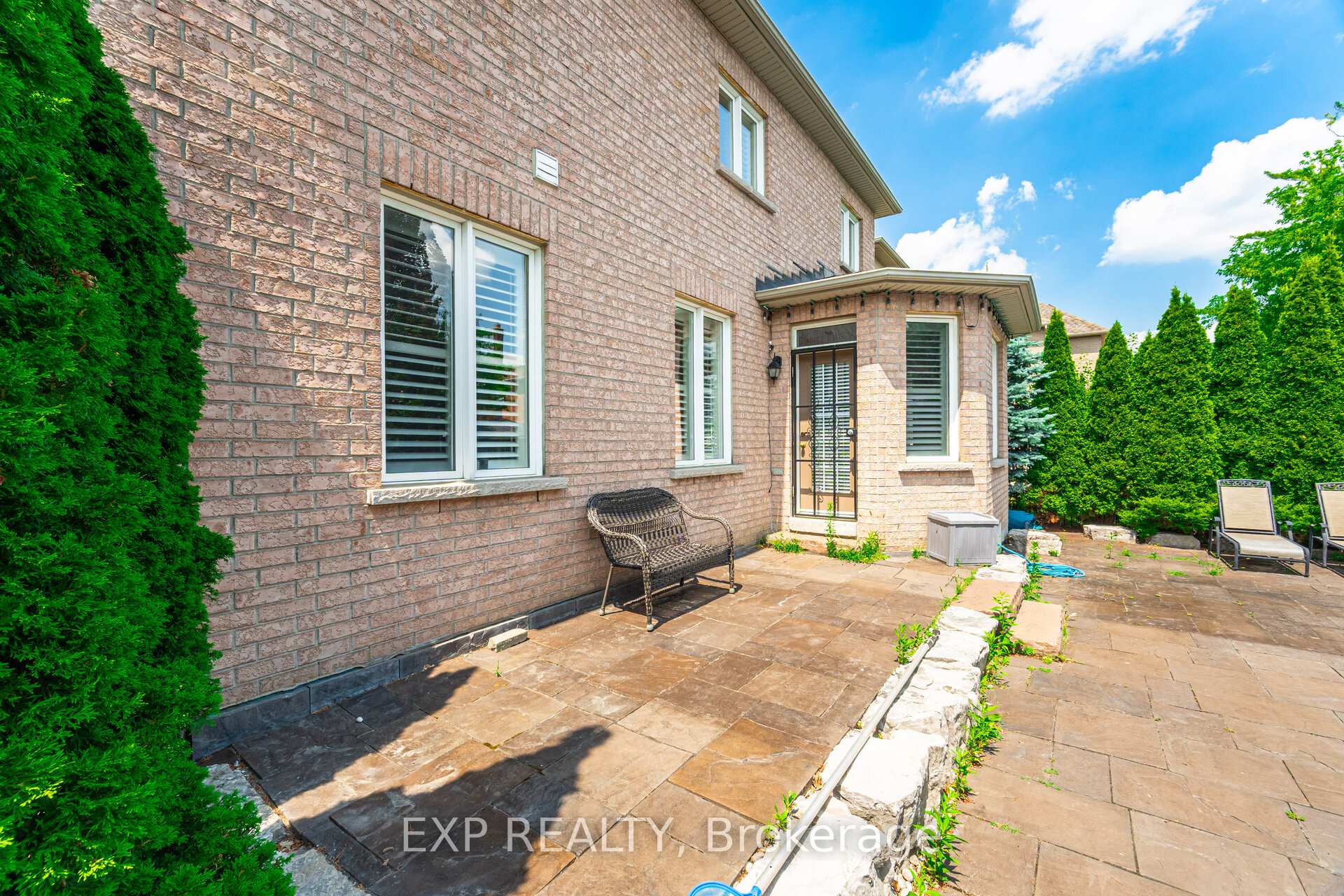 Photo 44 of 40 Waterside Crescent, Vaughan, Maple — HOMEH