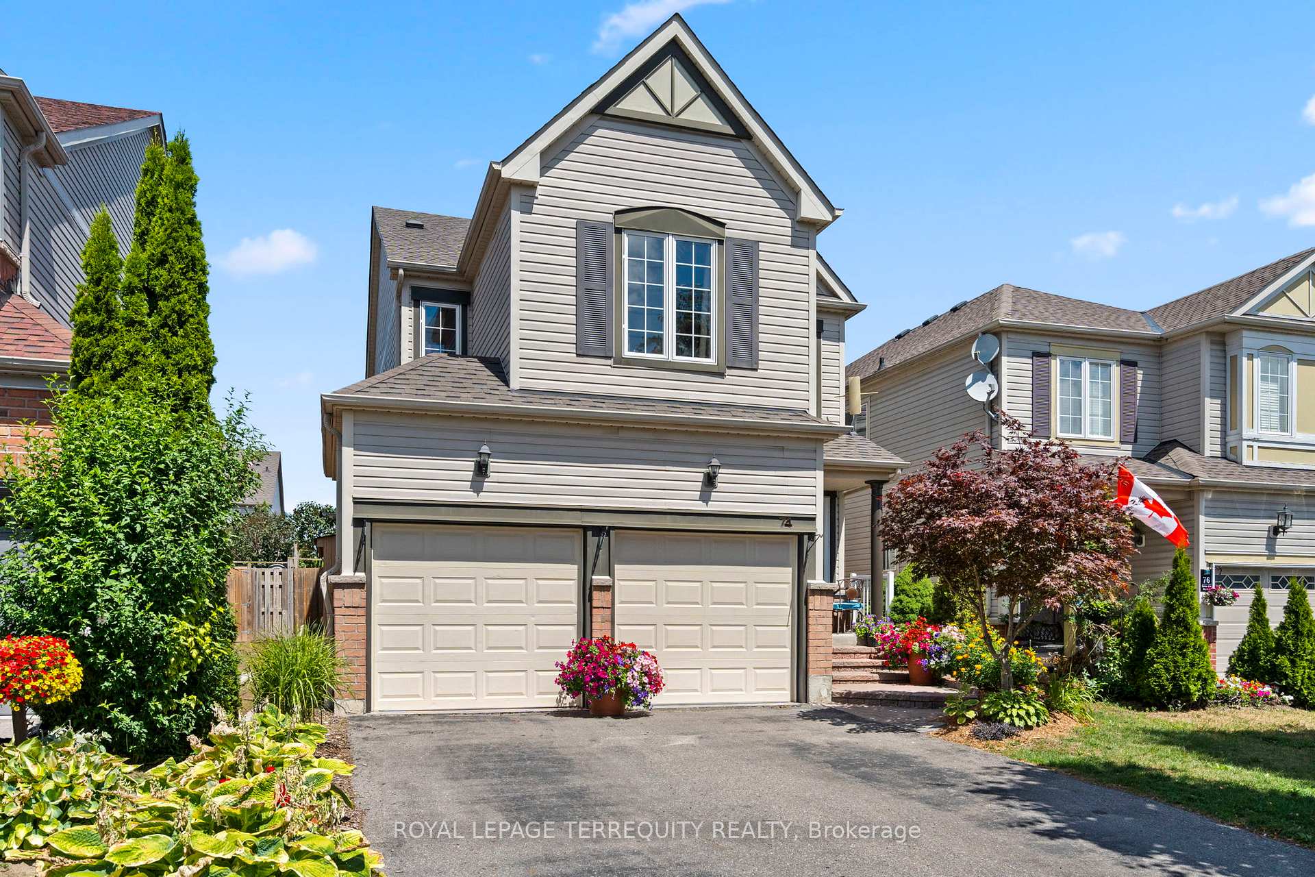 Photo 2 of 74 Samandria Avenue, Whitby, Taunton North — HOMEH