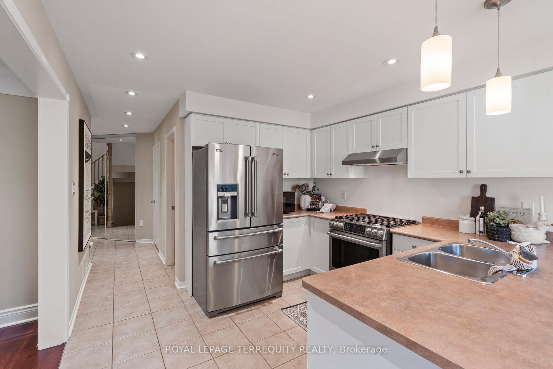 Photo 7 of 74 Samandria Avenue, Whitby, Taunton North — HOMEH