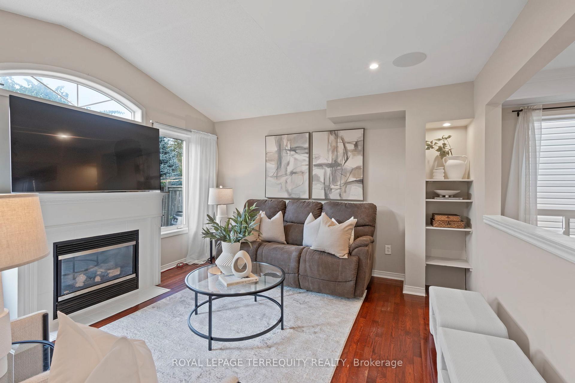 Photo 18 of 74 Samandria Avenue, Whitby, Taunton North — HOMEH