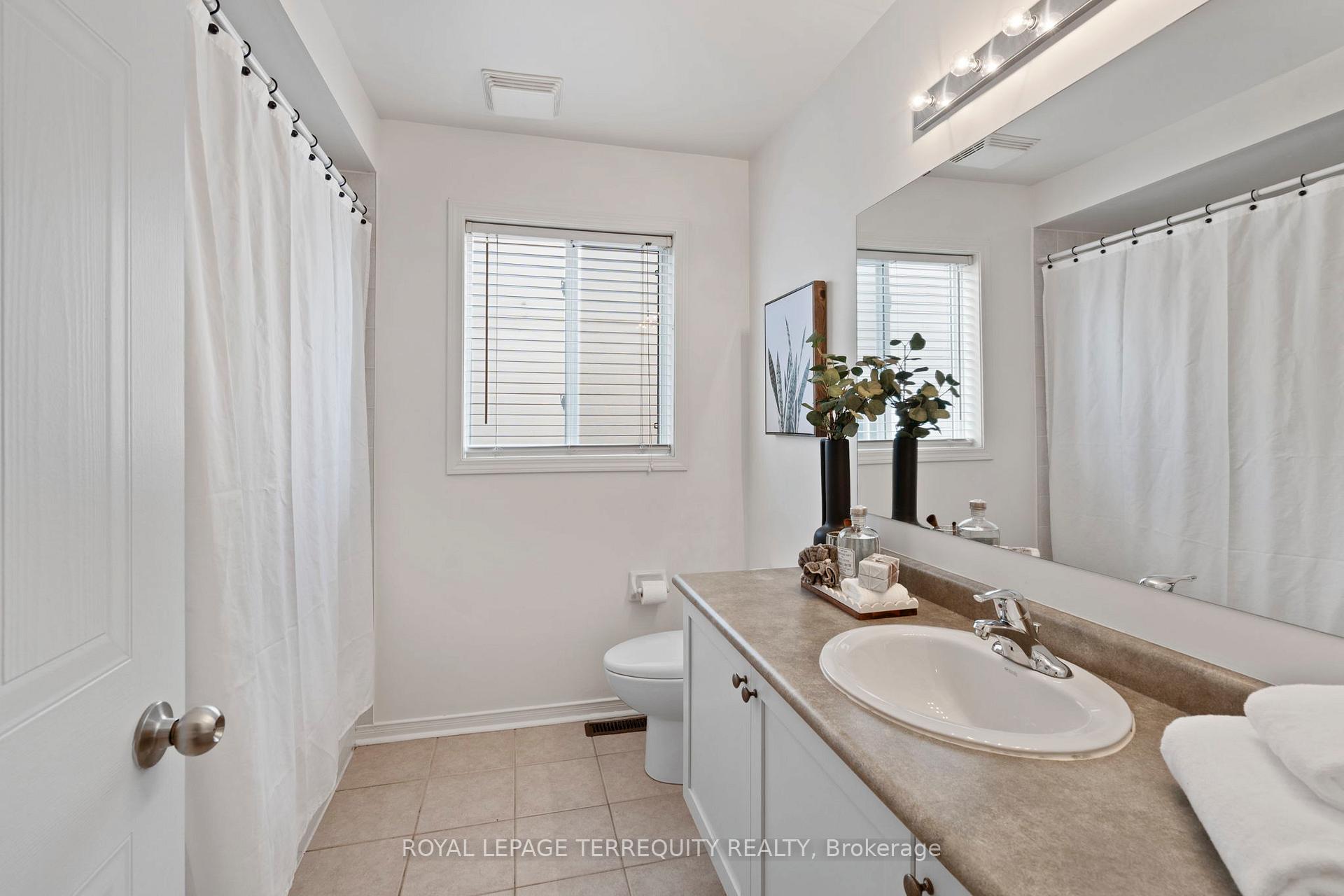 Photo 28 of 74 Samandria Avenue, Whitby, Taunton North — HOMEH