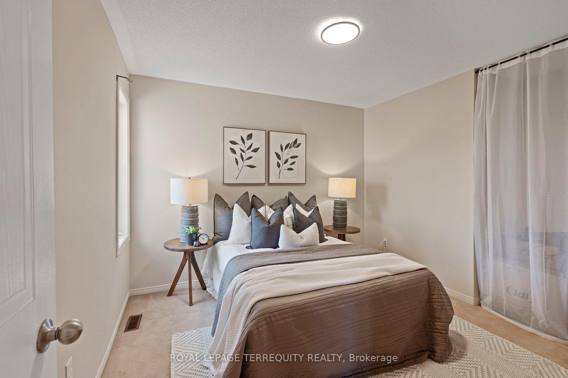 Photo 29 of 74 Samandria Avenue, Whitby, Taunton North — HOMEH