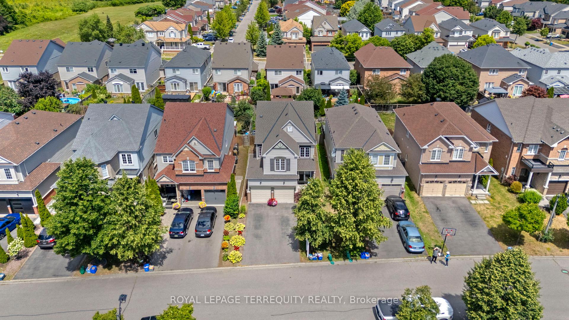 Photo 37 of 74 Samandria Avenue, Whitby, Taunton North — HOMEH