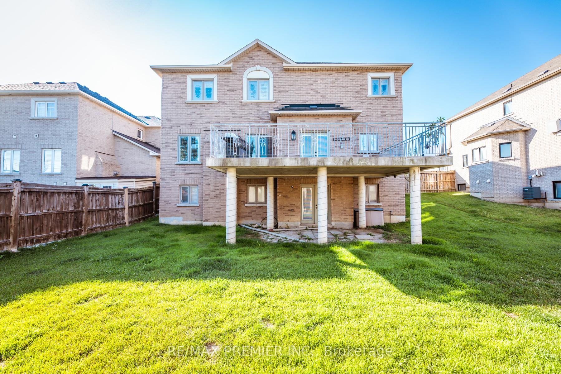Photo 49 of 130 Windrose Court, Vaughan, East Woodbridge — HOMEH